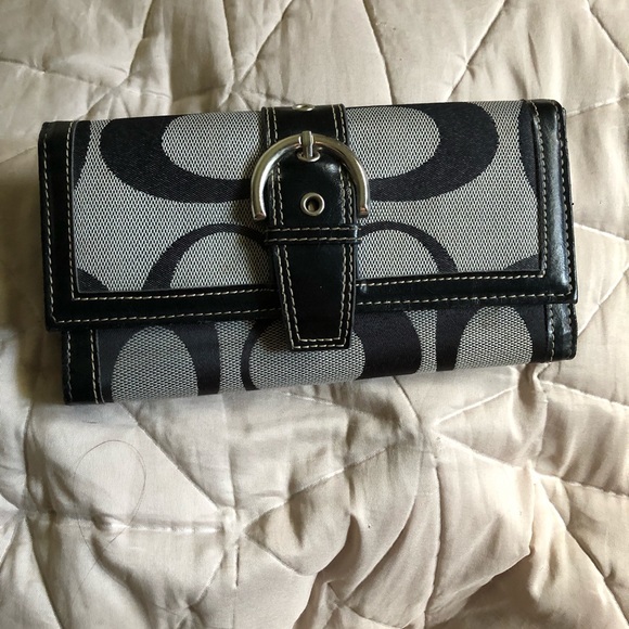 Handbags - Wallet